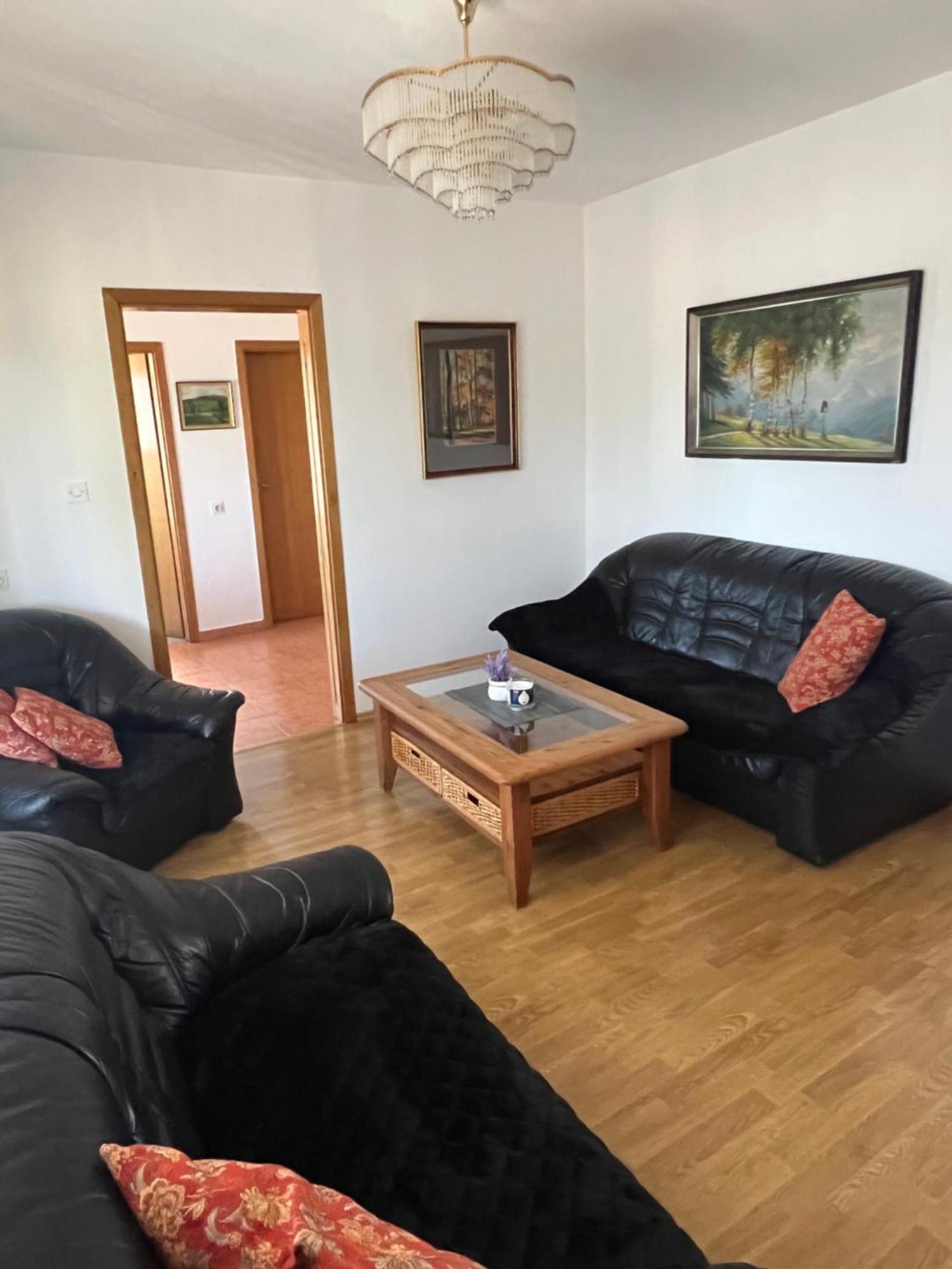 Anamarija Apartments Licko Petrovo Selo Kültér fotó
