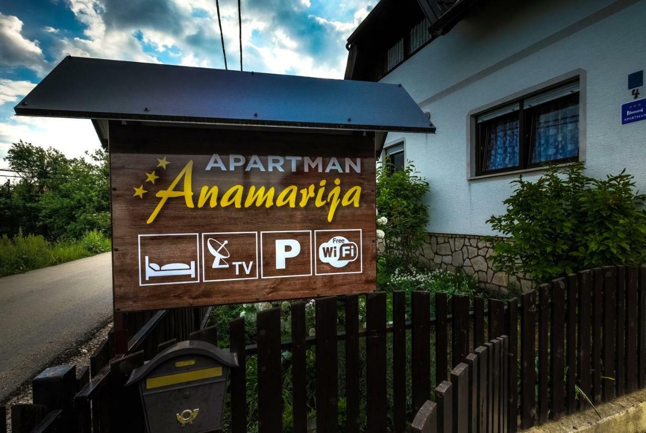 Anamarija Apartments Licko Petrovo Selo Kültér fotó